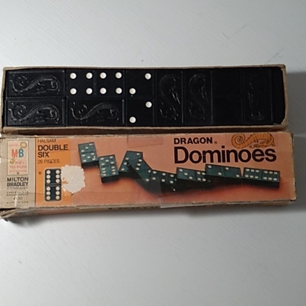 Vintage 1970 MB Dragon domino set 28 pieces